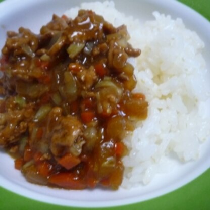 煮込んで寝かすカレーも好きだけど、作ってすぐに食べられるのもうれしい♪